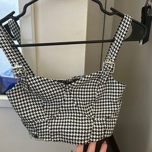 Adjustable black and white tank top